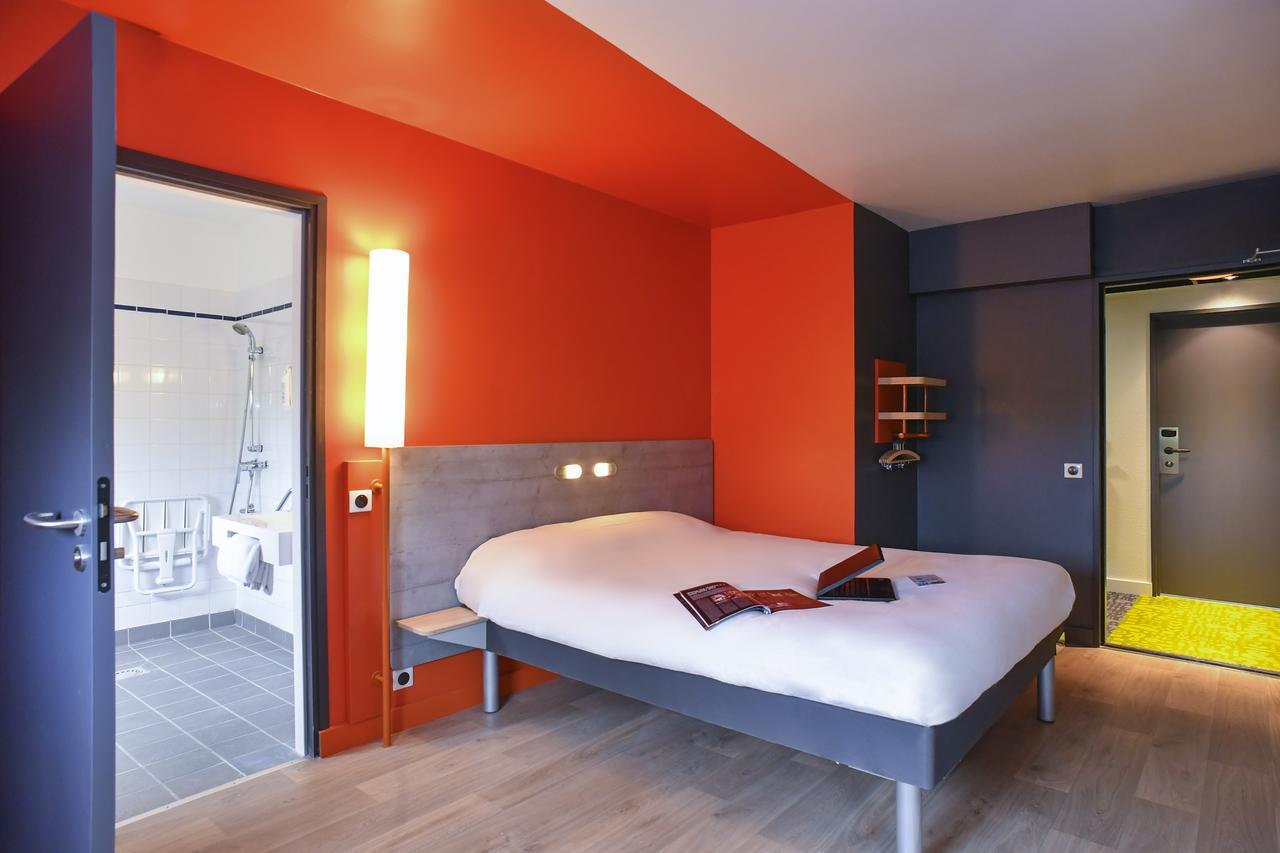 ไอบิส บัดเจ็ต กูต็องซ์ Hotel คูตองส์ ภายนอก รูปภาพ
